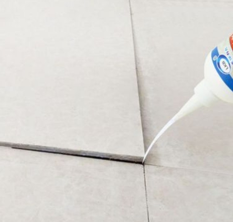 滨城瓷砖空鼓维修公司分享卫生间瓷砖脱落的原因可能有以下几点